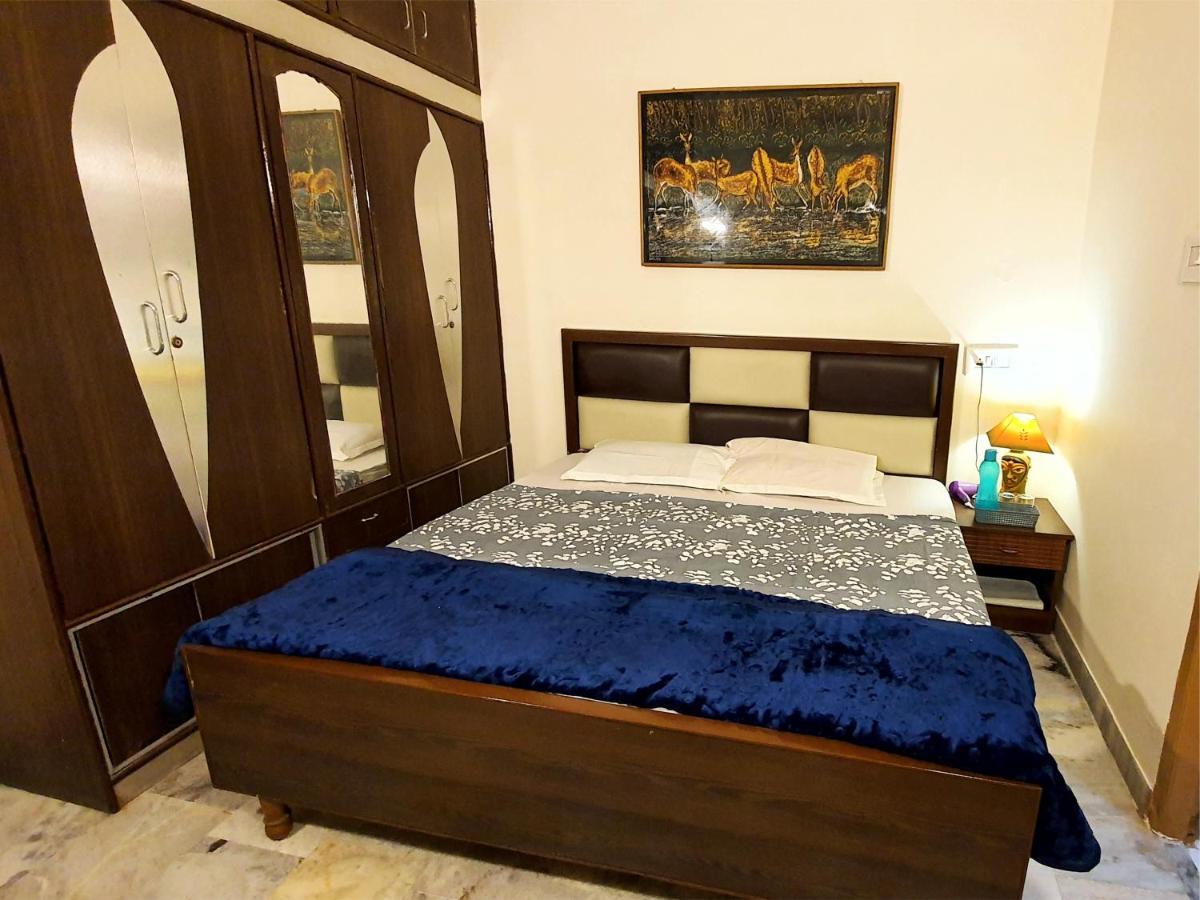 Aditya Premium HomeStay- Furnished Air Conditioned- 2BHK Jabalpur Exterior foto