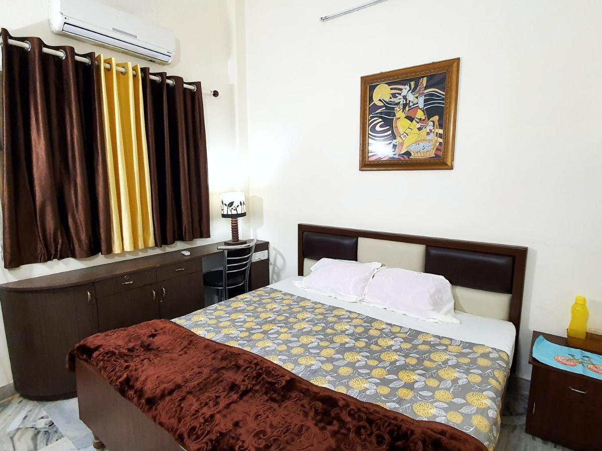 Aditya Premium HomeStay- Furnished Air Conditioned- 2BHK Jabalpur Exterior foto