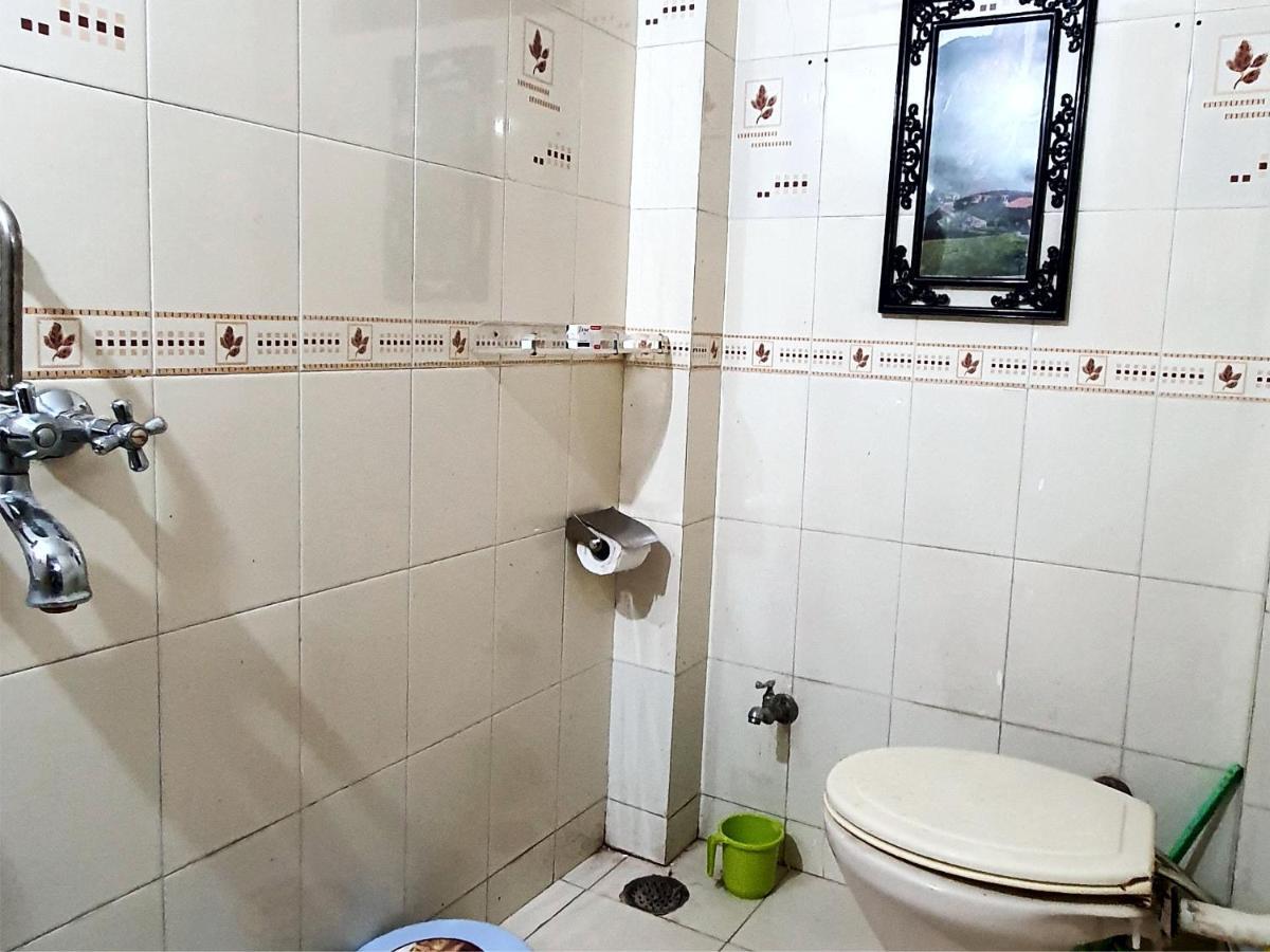 Aditya Premium HomeStay- Furnished Air Conditioned- 2BHK Jabalpur Exterior foto